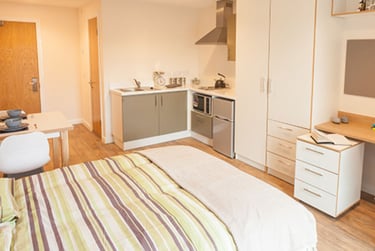 Classic Studio Plus at Roman House, Hanover Square, City Centre, Newcastle, NE13NP - Image 1